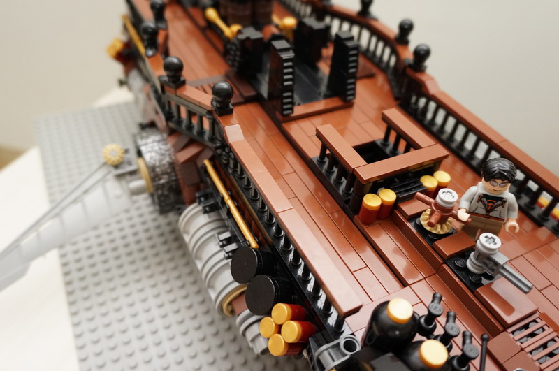 0047_flymoc.jpg