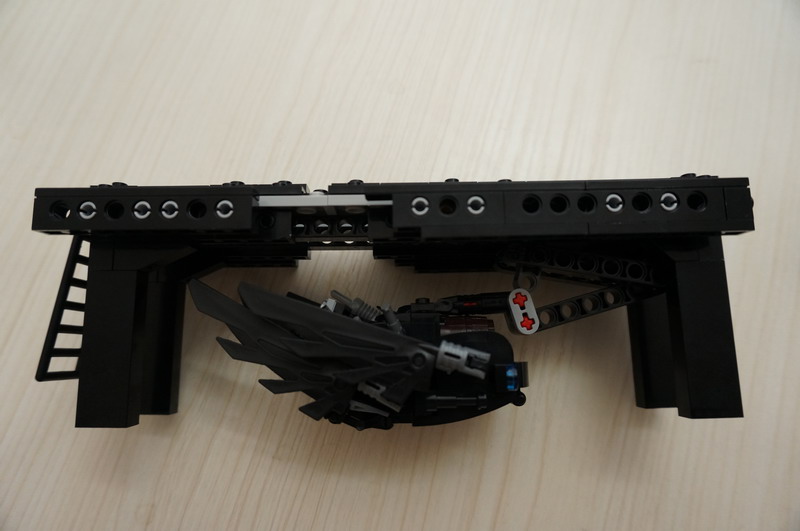 0057_flymoc.jpg