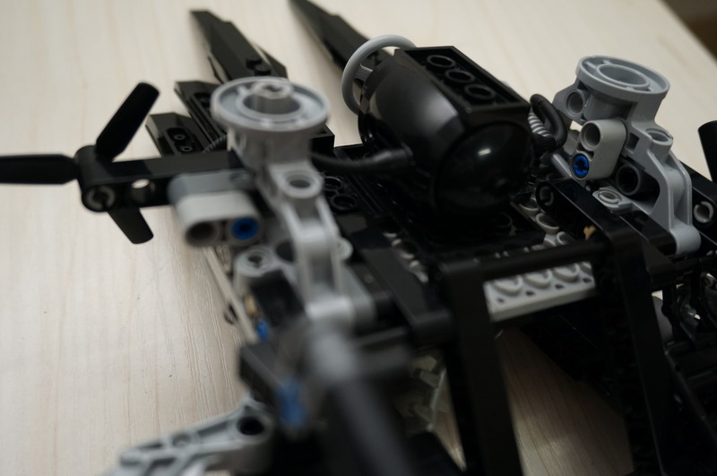 0076_flymoc.jpg