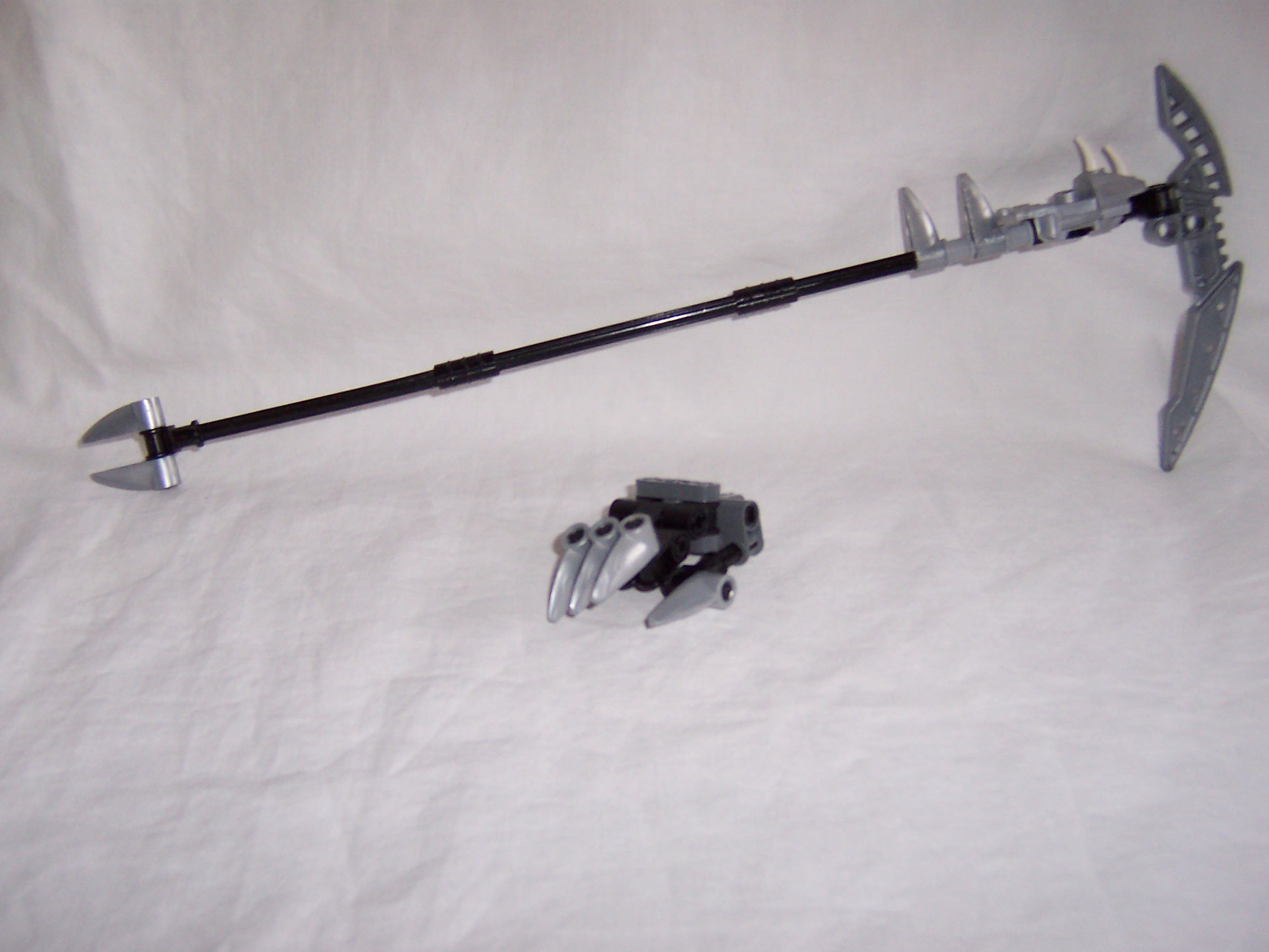 eryxs_weapon.jpg