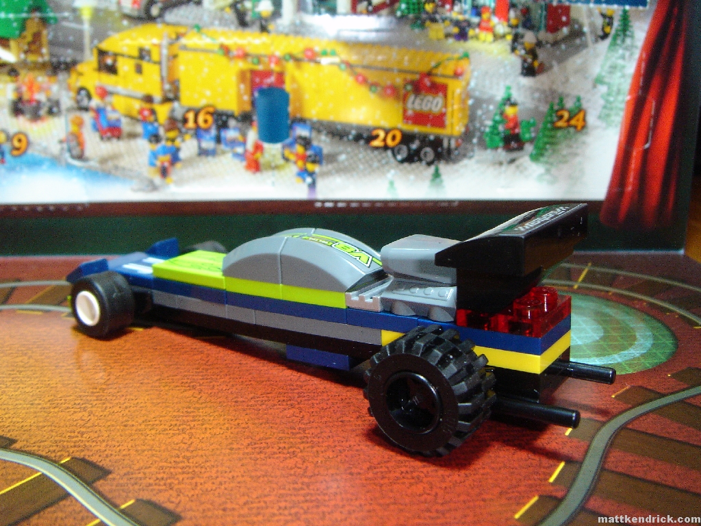 ale8oneboy_moc_dragster_8194_8192_5.jpg