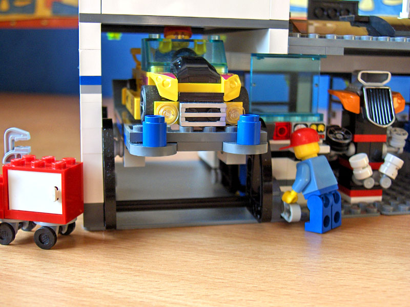 tuner_garage_14.jpg