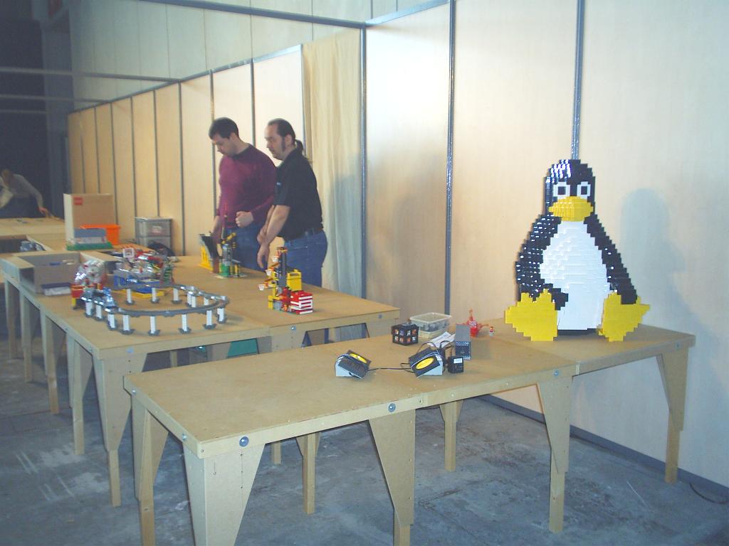 15mars2007_-_modelmapreparationstandbelug_004.jpg