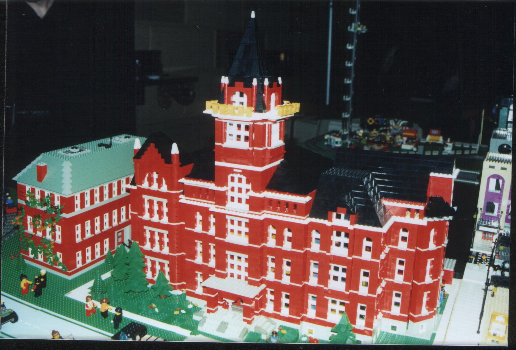 bricksburg-tech-mega-structures.jpg