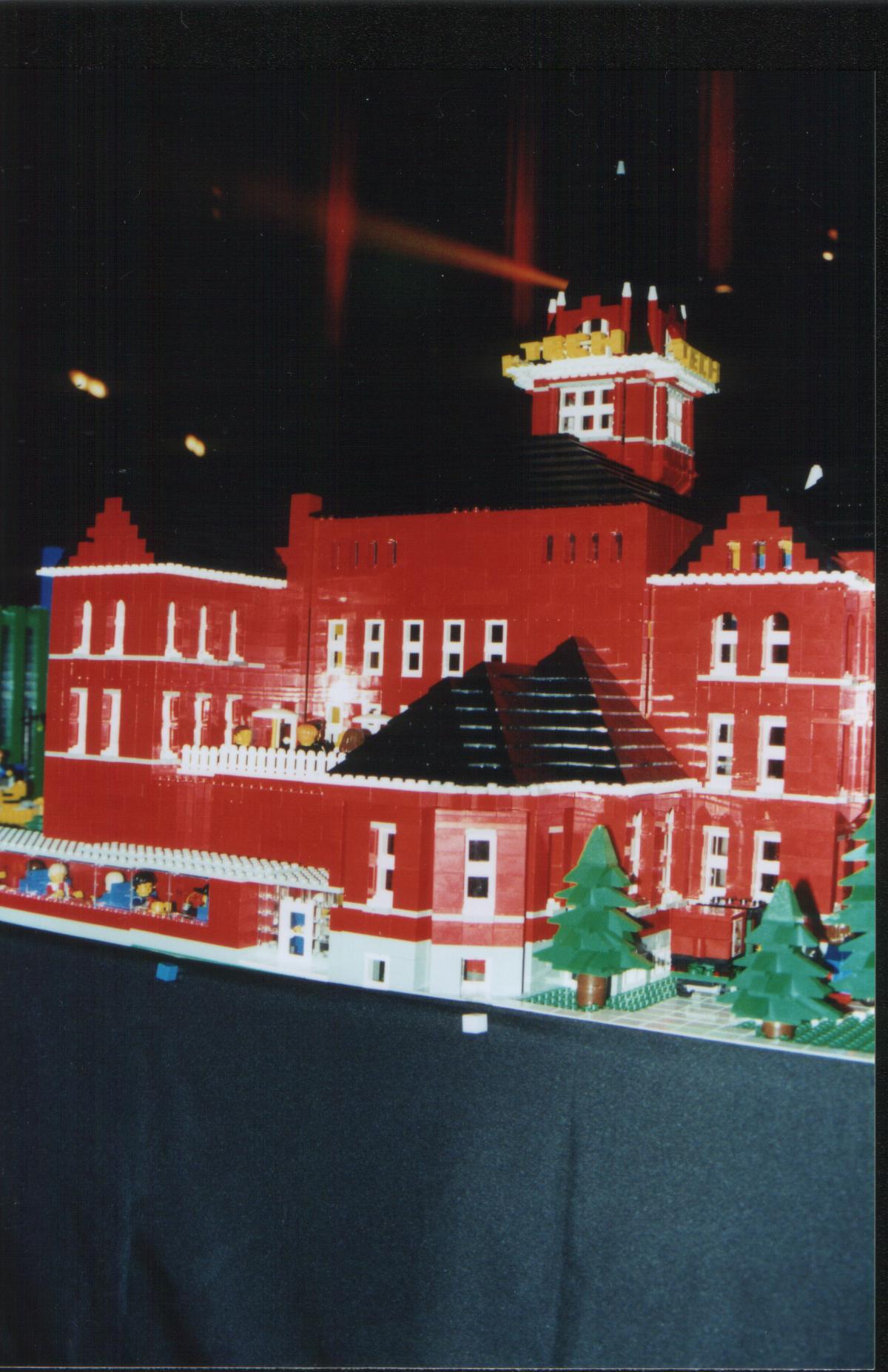 tech-restaurant-with-beam.jpg