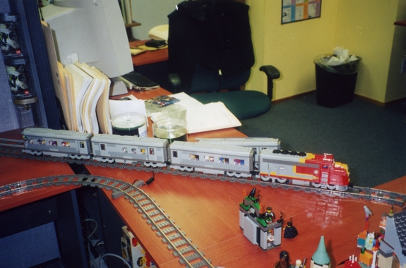desk-train1.jpg