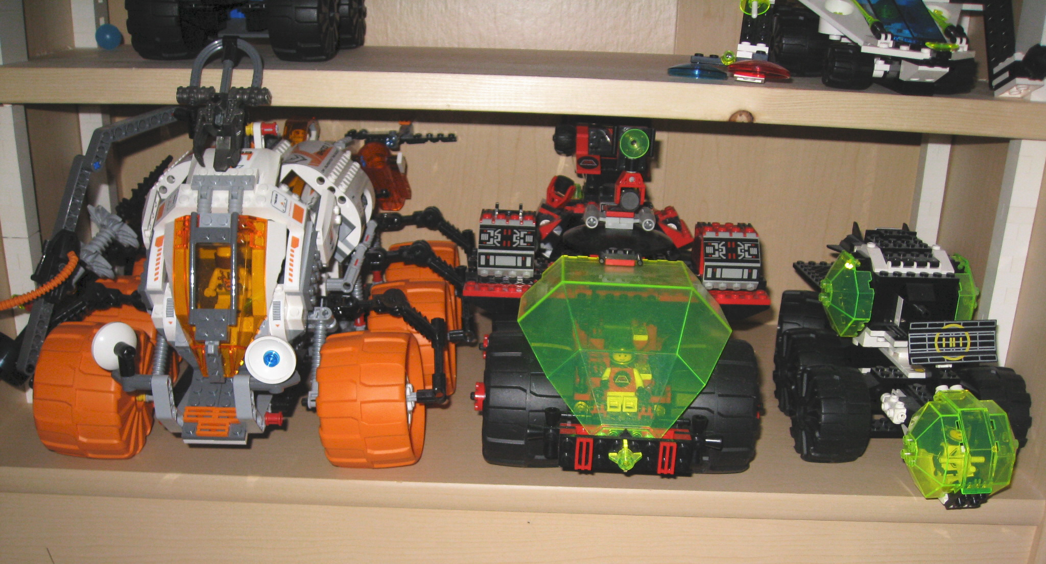 my_brickshelf_space.jpg