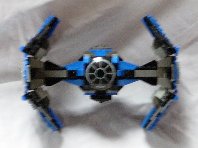 tieinterceptor002.jpg
