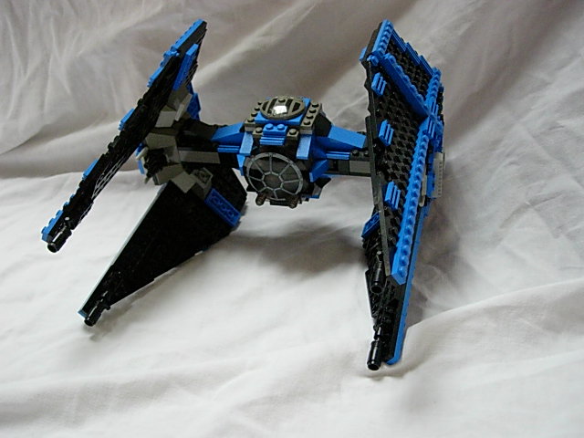 tieinterceptor012.jpg