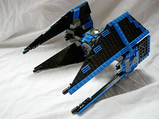 tieinterceptor014.jpg