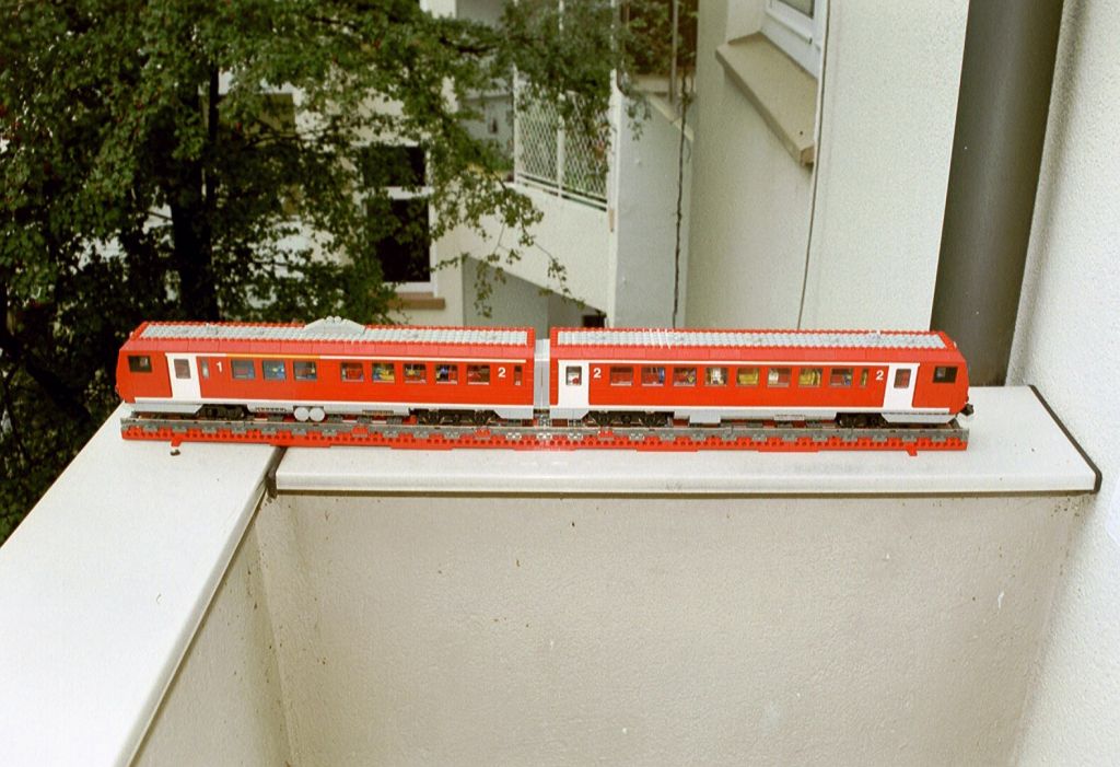 dtriebwagen00v00-001.jpg