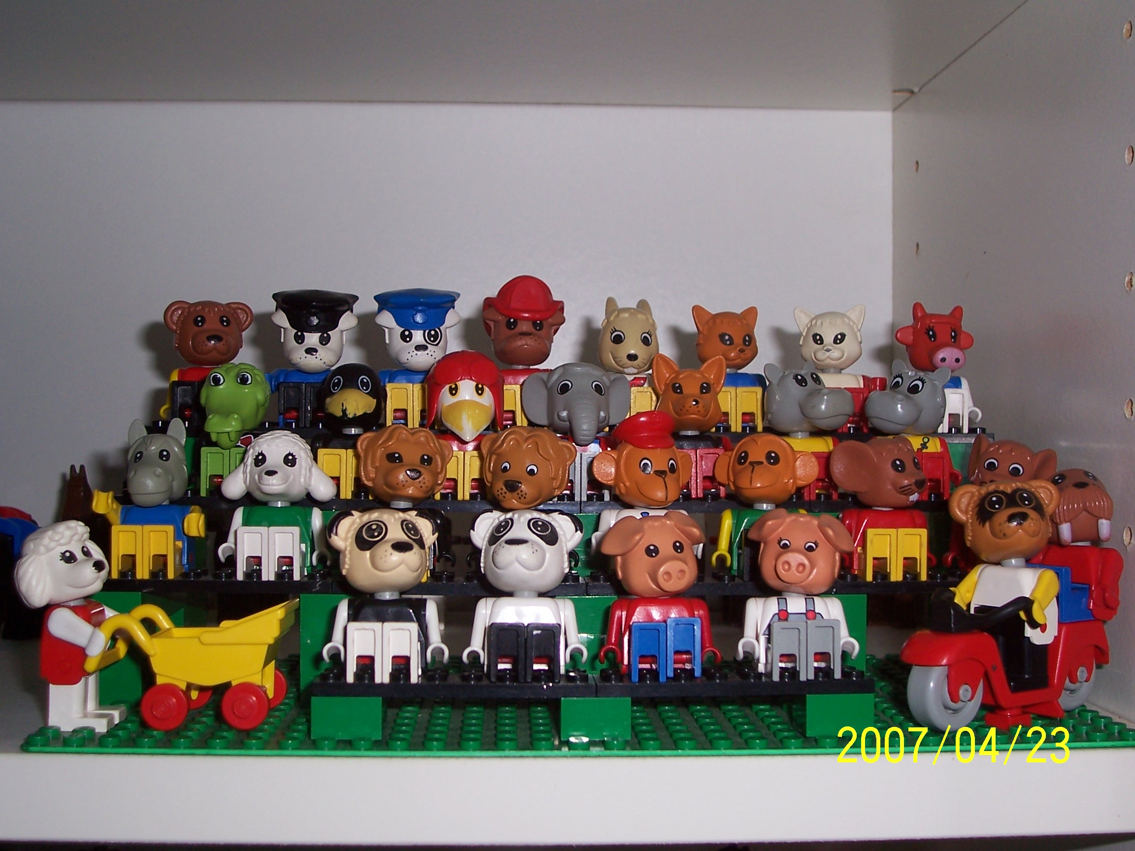 minifigs_fabuland.jpg