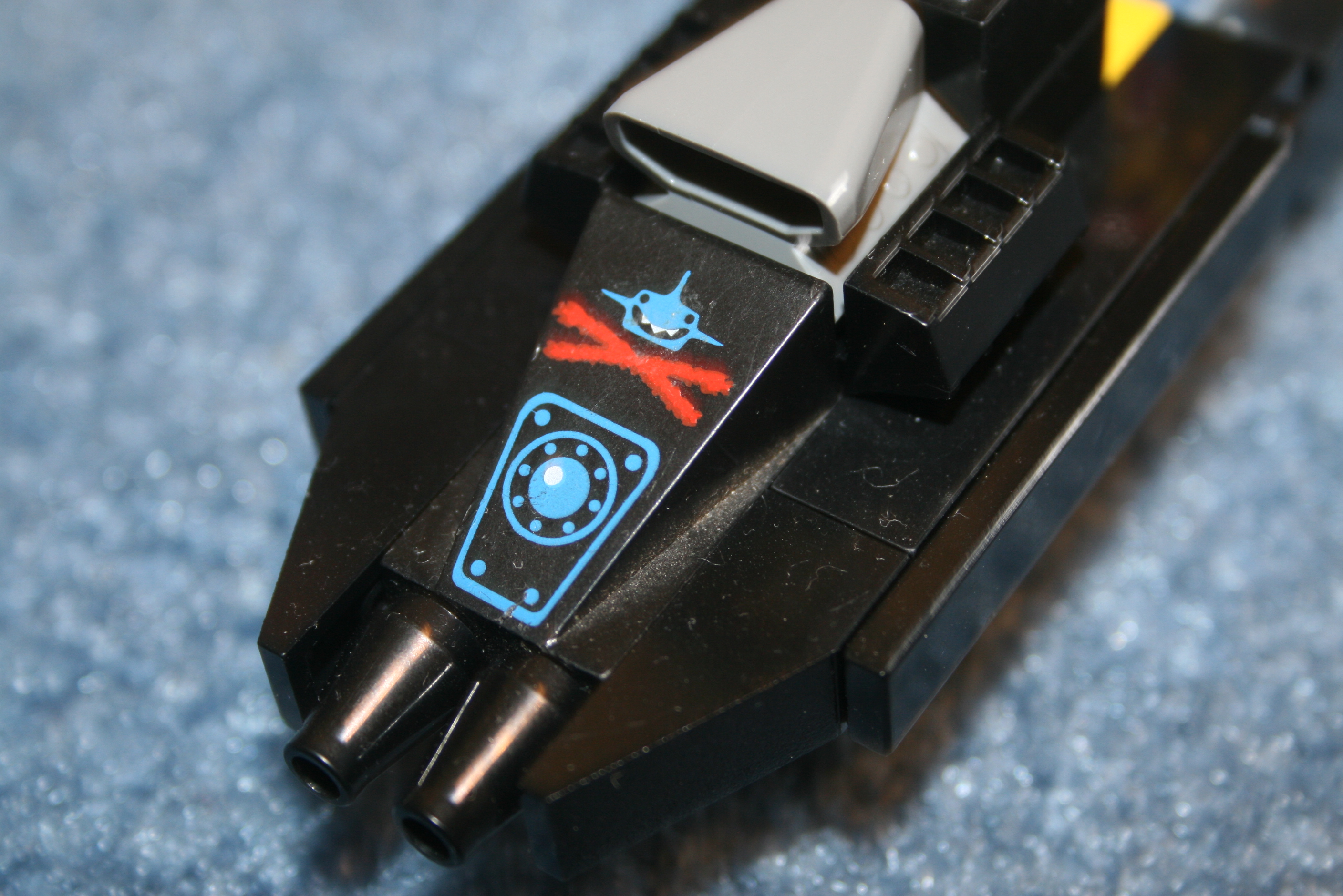 pirates-moc-shark_speeder_2.jpg