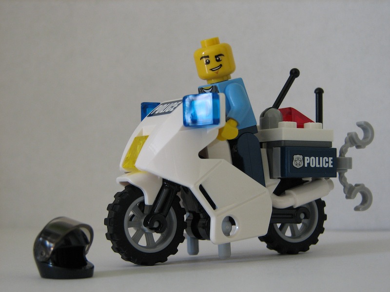 woreczek1_policjant_i_motocykl.jpg