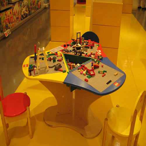lego_building_table_1.jpg