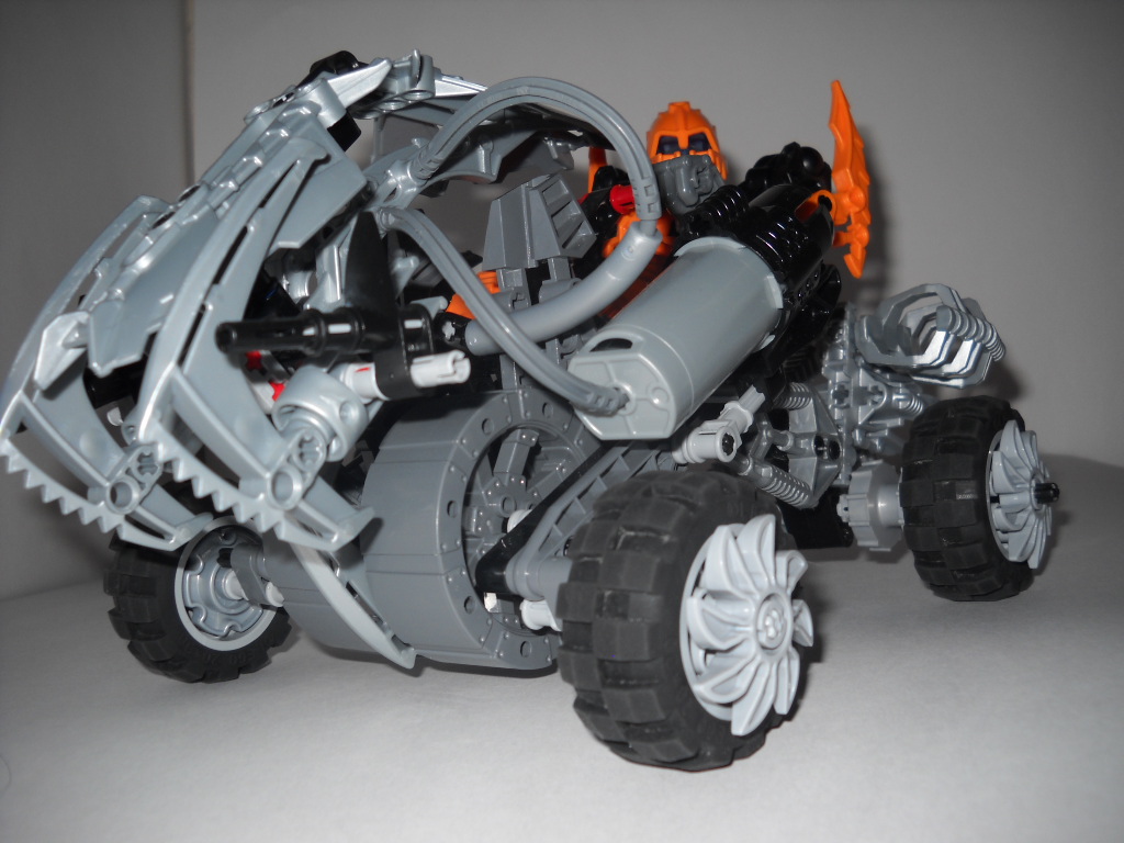 self_moc_and_atv_016.jpg