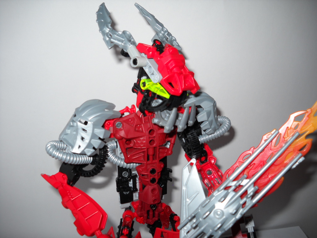 makuta_miserix_2_004.jpg