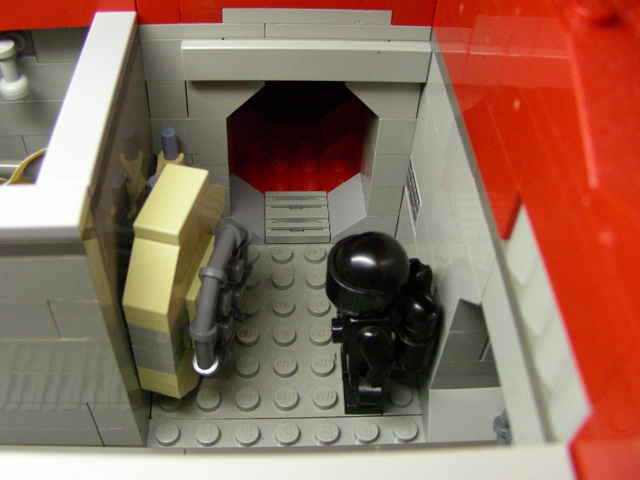 main_hatch3.jpg