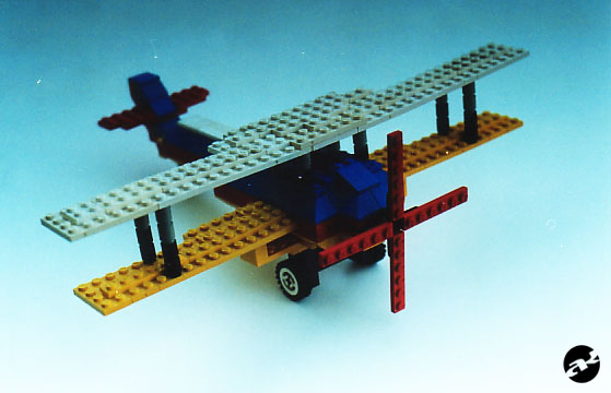 zerowingsbiplane01.jpg