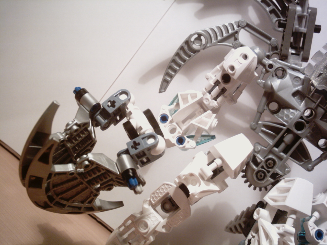 bioniclelegends_003.jpg