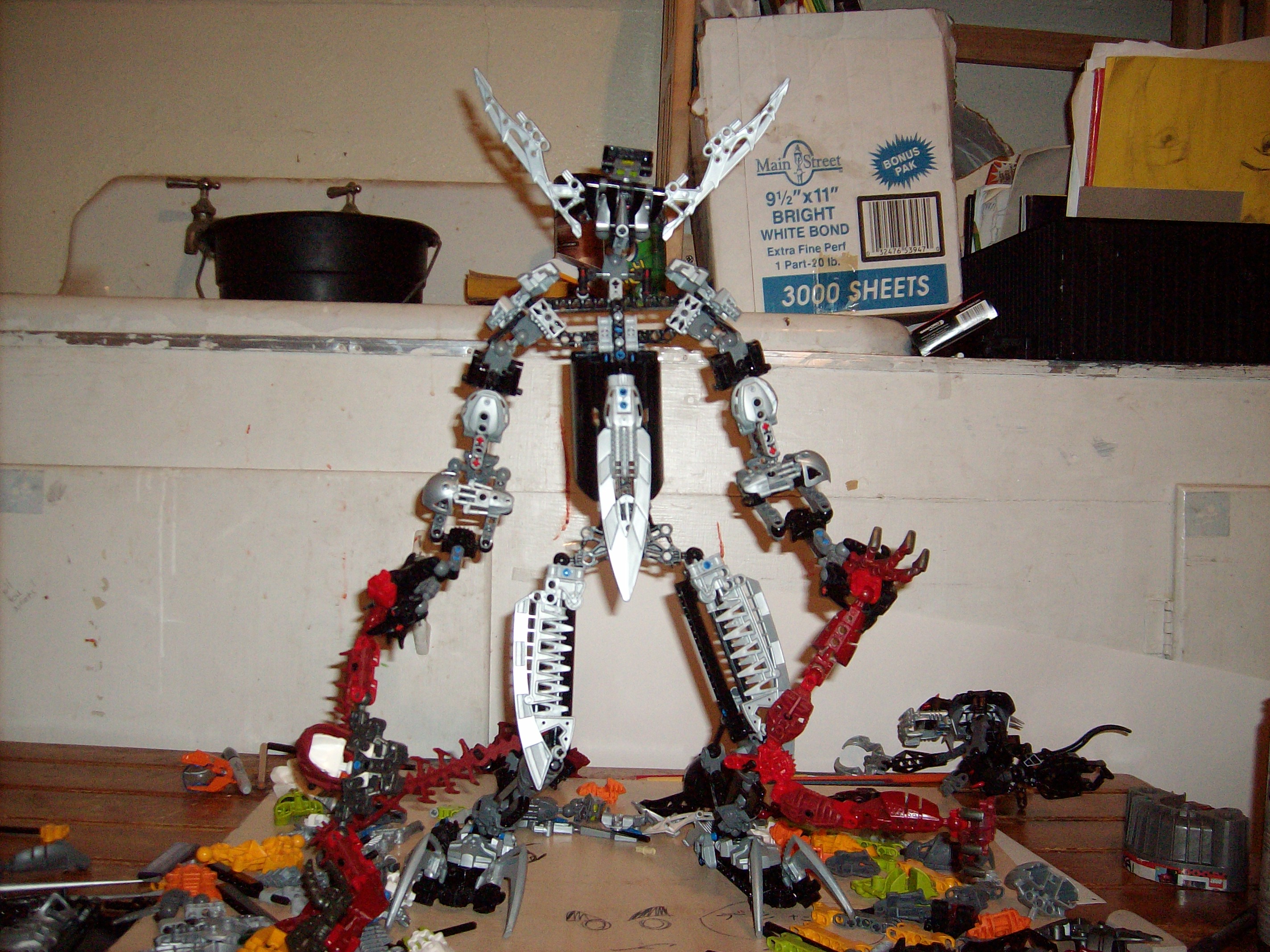 bionicle_creations2_001.jpg