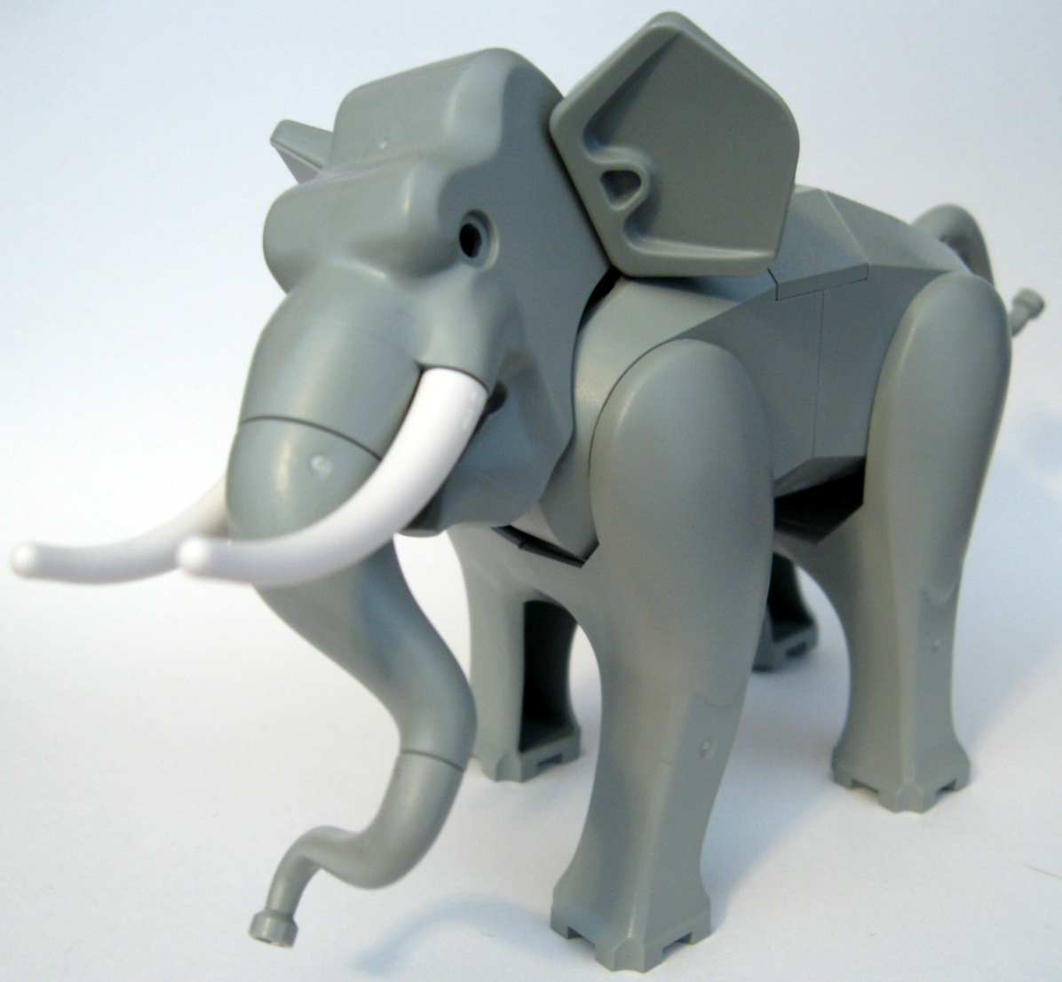 elephant1c02-light_gray.jpg