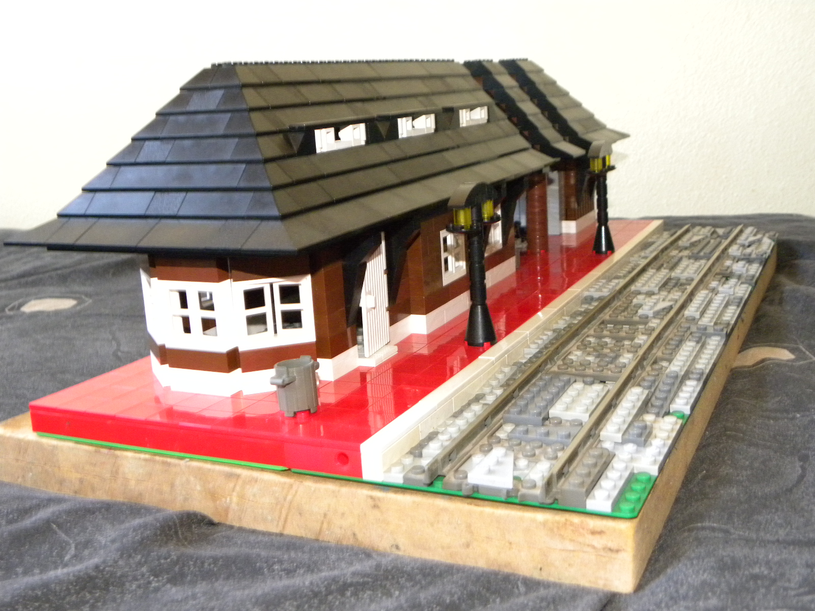 lego_train_station_2_26_14_003.jpg
