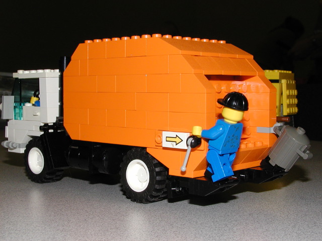garbagetruck2.jpg