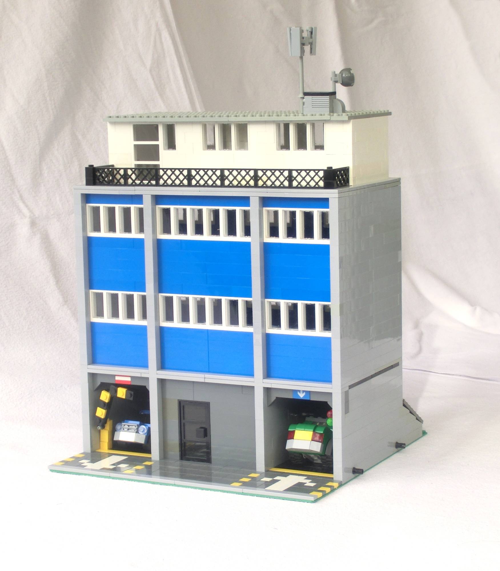 garage1.jpg