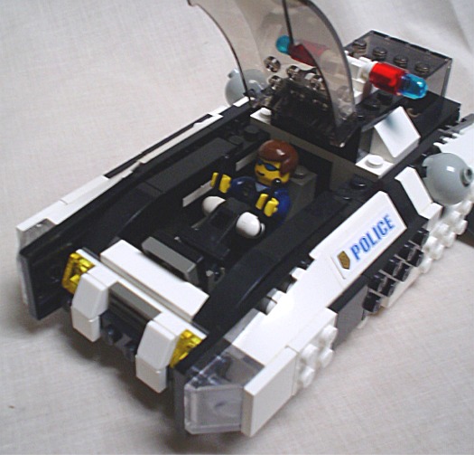 dominator06.jpg