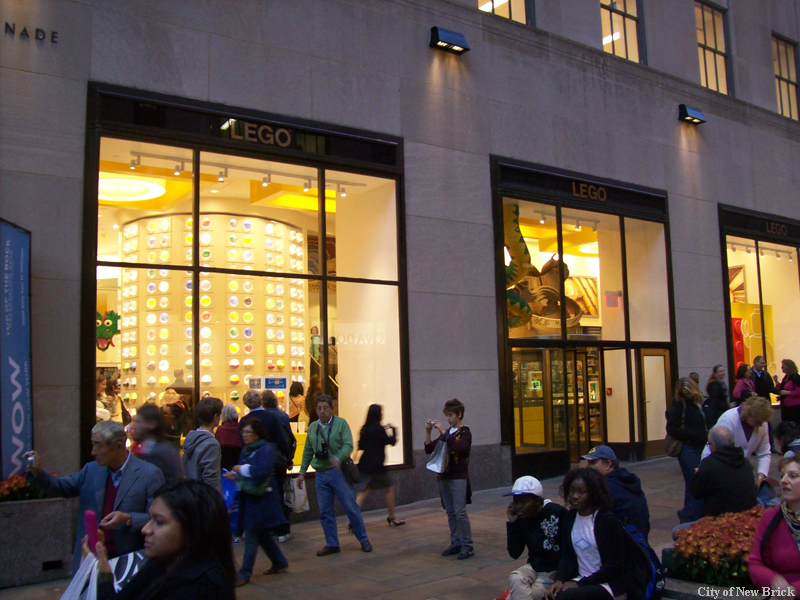 20101013legostore02.png