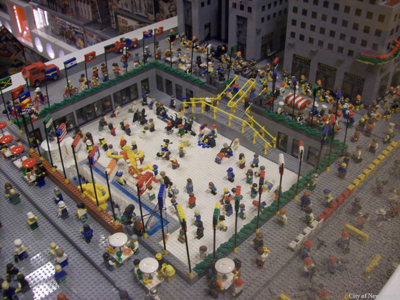 20101013legostore11.png
