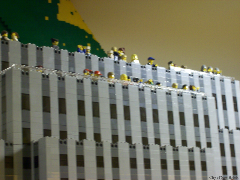 20101013legostore12.png