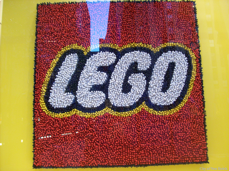 20101013legostore49.png