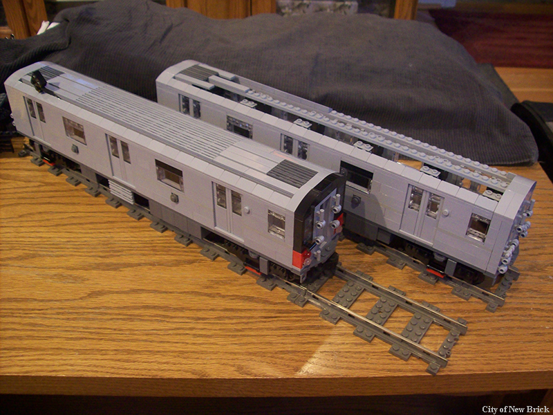 train-r142a-006.png