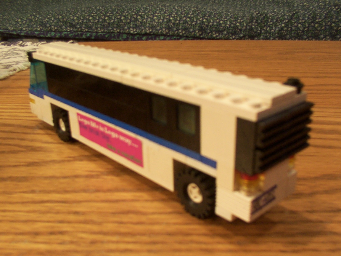bus002.jpg