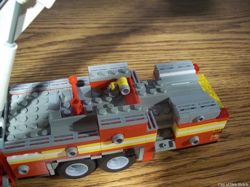 towerladder75-ny-8widebuild01-06.jpg