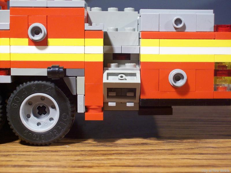 towerladder75-ny-8widebuild01-08.jpg