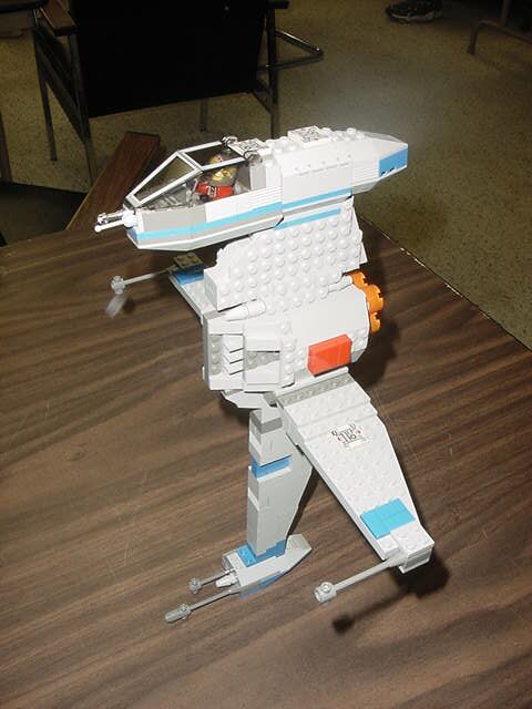 b-wing2.jpg