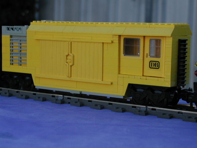 yellow_refrigeration_wagon.jpg
