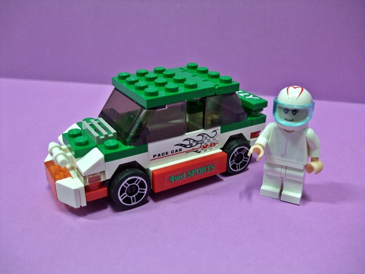 19_green_car1.jpg
