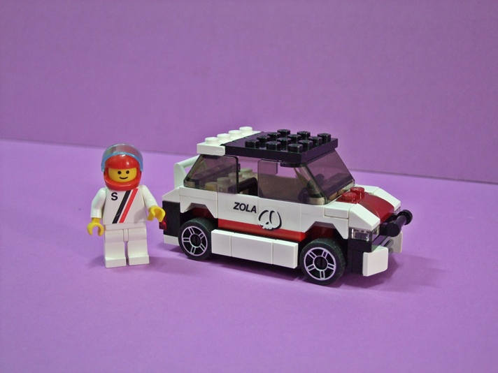 35_white_car1.jpg