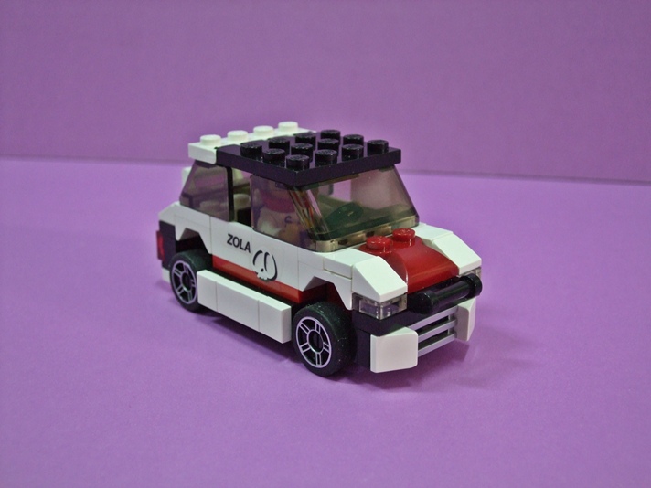 37_white_car3.jpg