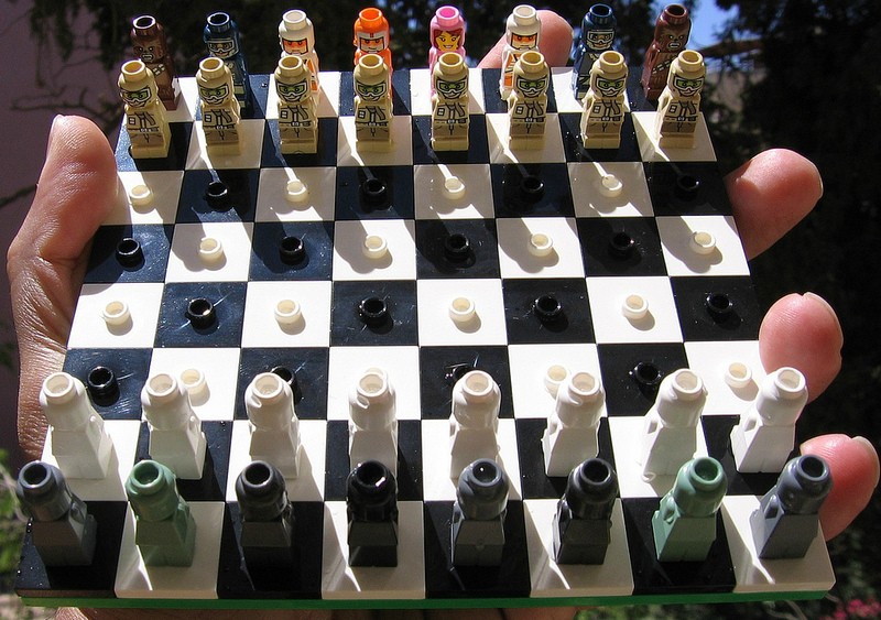 lego_star_wars_travel_chess_set_1.jpg