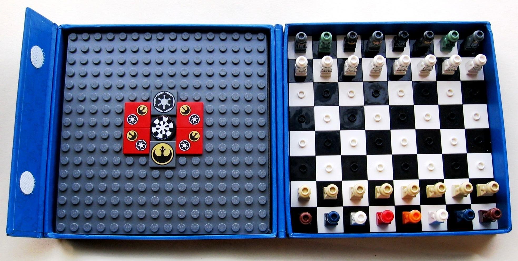 lego_star_wars_travel_chess_set_7.jpg