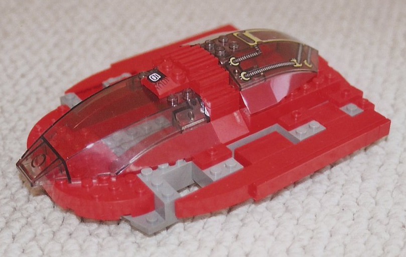 red_car_without_wheels.jpg