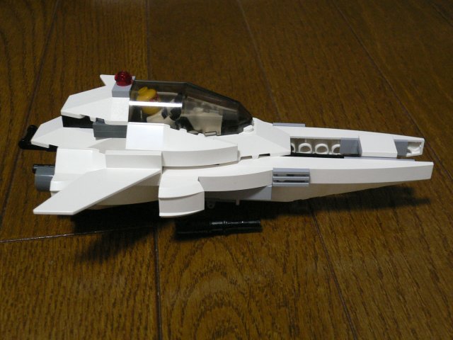 alt-7700_09.jpg