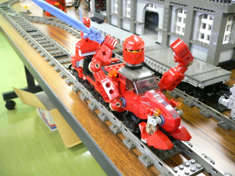 nikin_funny_train07.jpg