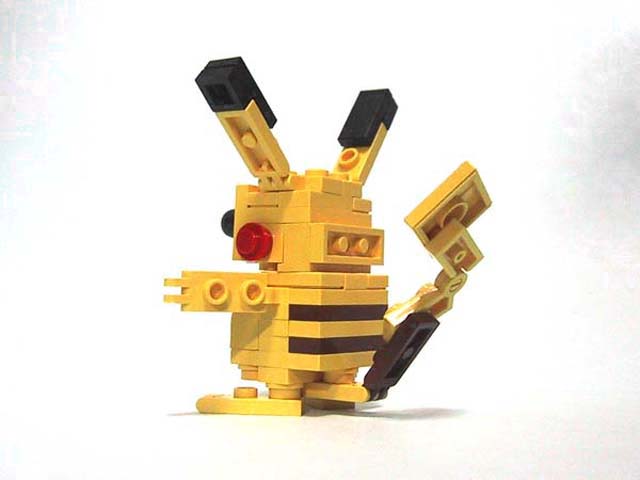 025_pikachu_2.jpg
