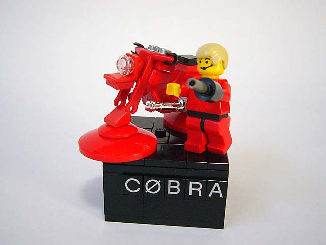 00cobra.jpg
